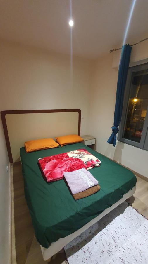 Hotel Le Privilege La Courneuve Kültér fotó