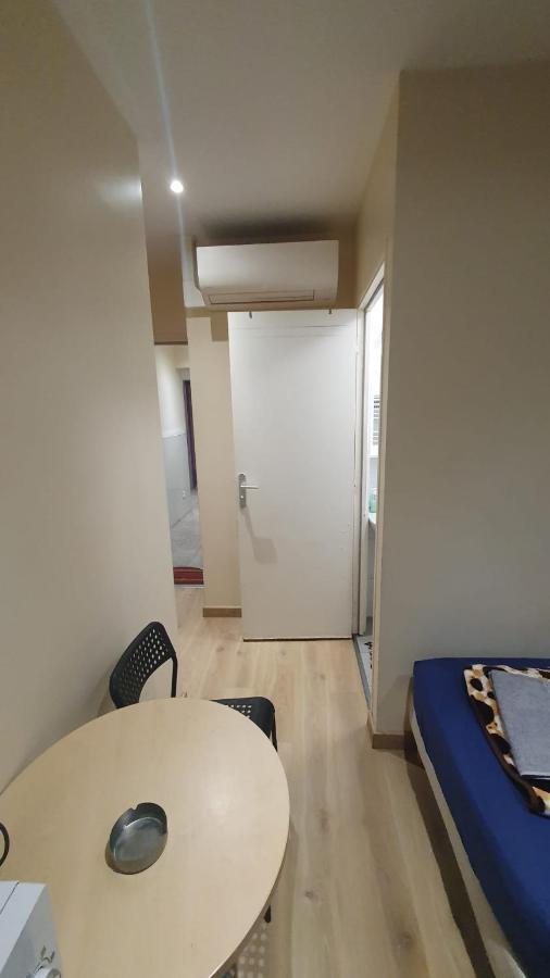 Hotel Le Privilege La Courneuve Kültér fotó